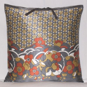 Michele Varian's Hannah pillow