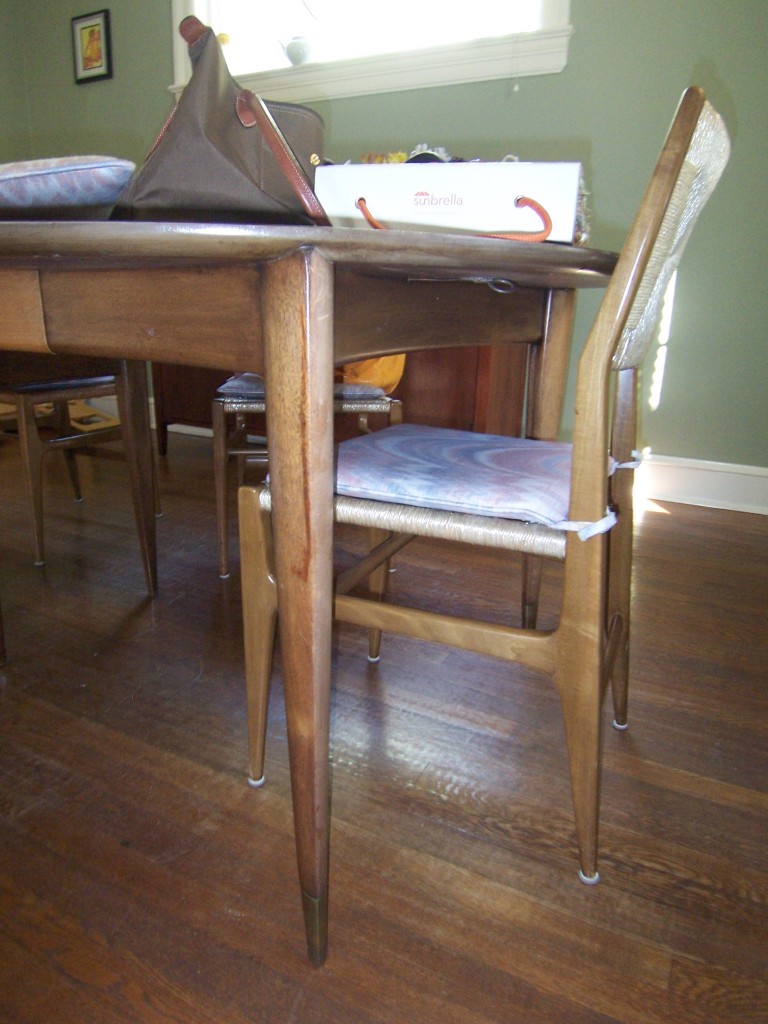 Dining room chair and table Dining room chair and table