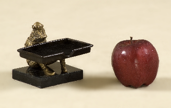 Frog business card holder
