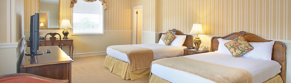 Guest room in The Queensbury Hotel, Glens Falls, NY Screen Shot 2013-02-26 at 7.38.22 AM