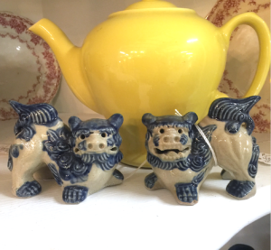 Small blue and white Chinese creature figurines