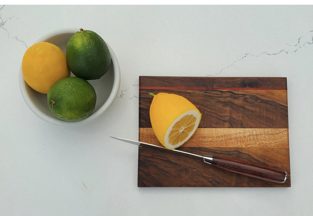Small cutting board and knife for the bar
