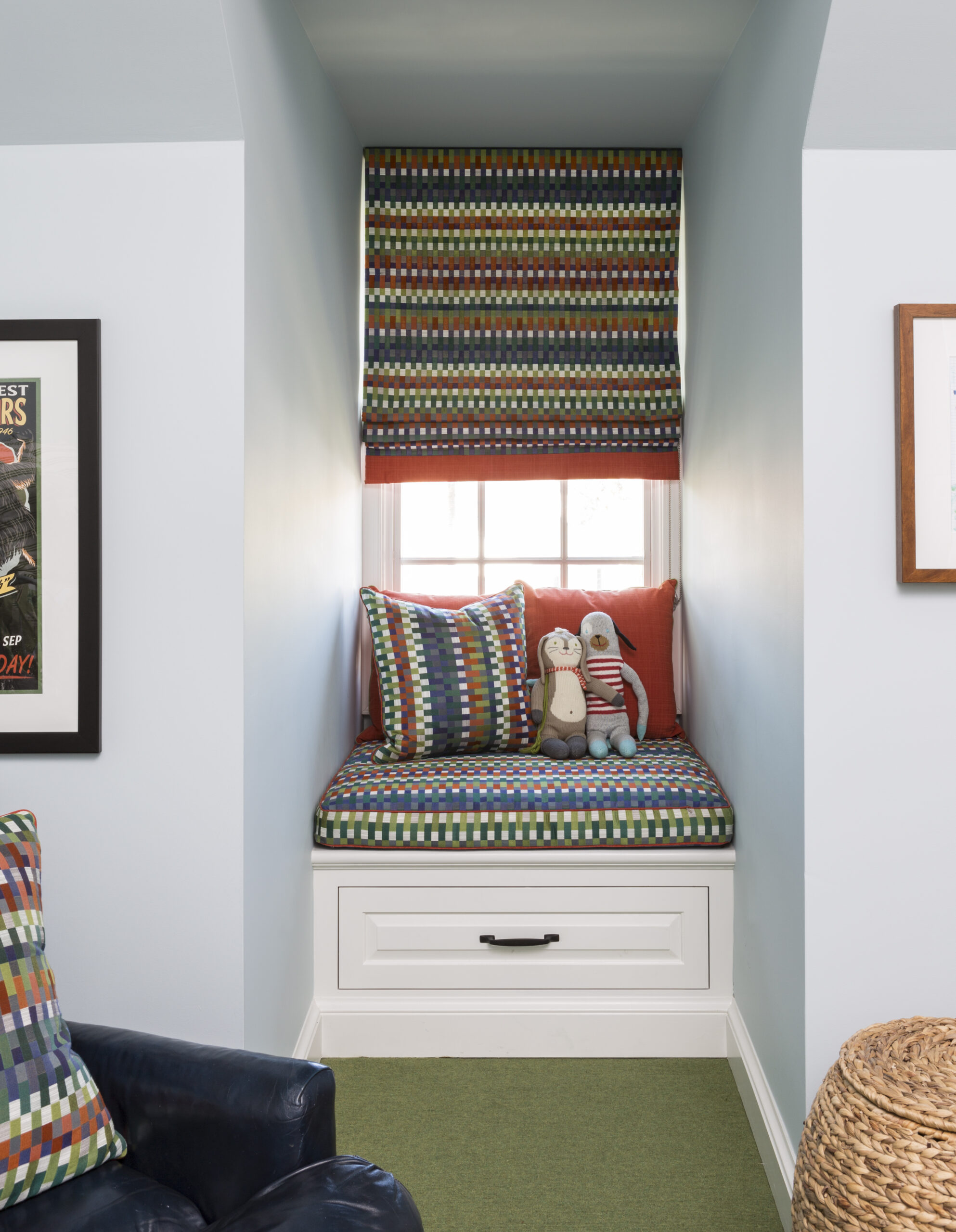Colorful nook with Roman shade